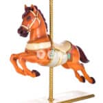 location-cheval-carrousel-brun-noel-decoration-evenementielle-2